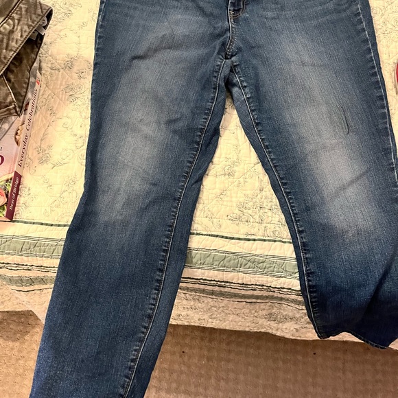 Jessica Simpson Jeans - Picture 2 of 3